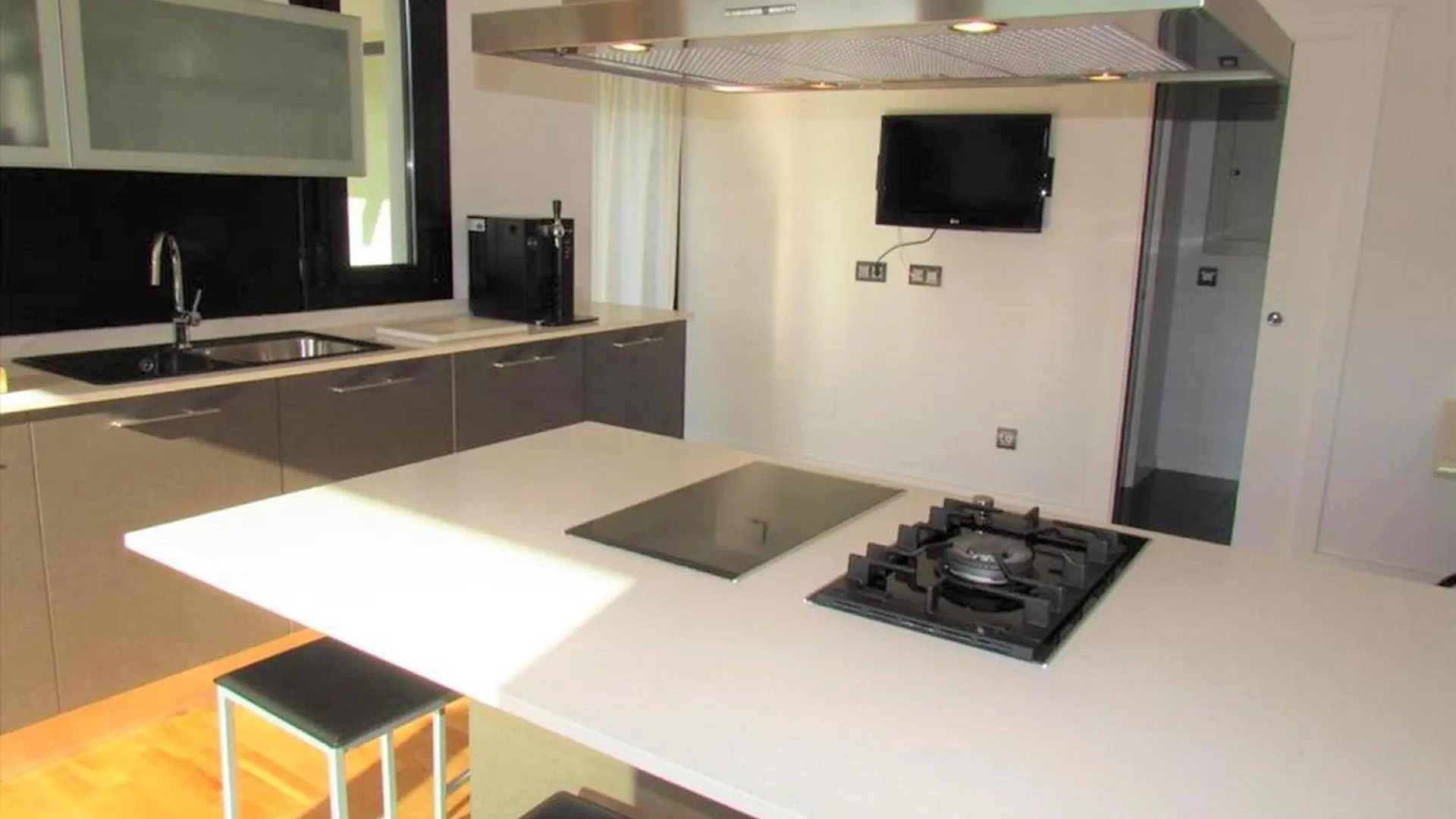 Ferienhaus Mit Privatpool Fuer 6 Personen Ca 240 Qm In Sa Torre, Mallorca Suedkueste Von Mallorca Llucmajor