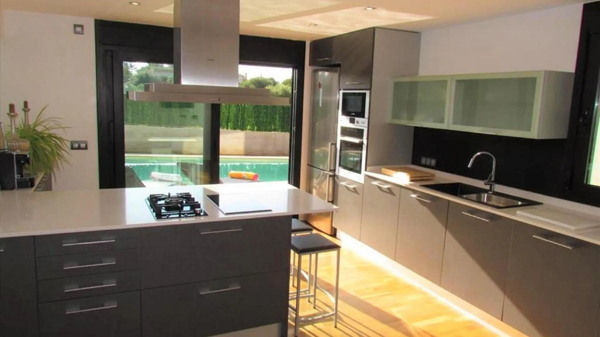 Ferienhaus Mit Privatpool Fuer 6 Personen Ca 240 Qm In Sa Torre, Mallorca Suedkueste Von Mallorca Llucmajor  Hébergement de vacances